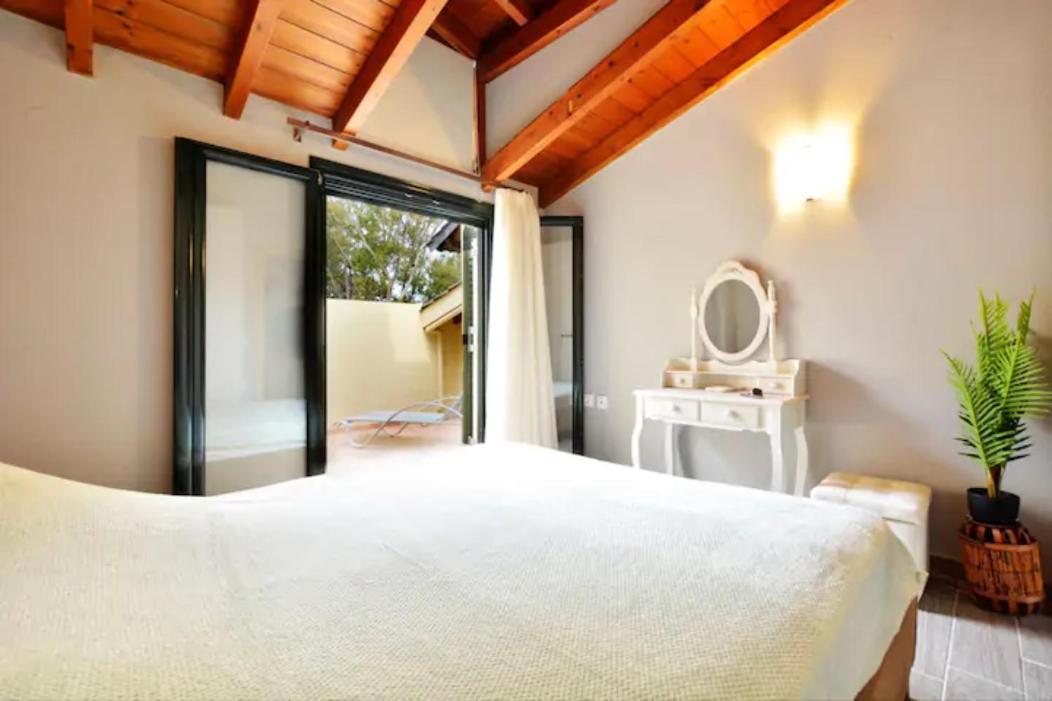 Anemomilos Casa Ideale 1St Floor Corfu  ภายนอก รูปภาพ